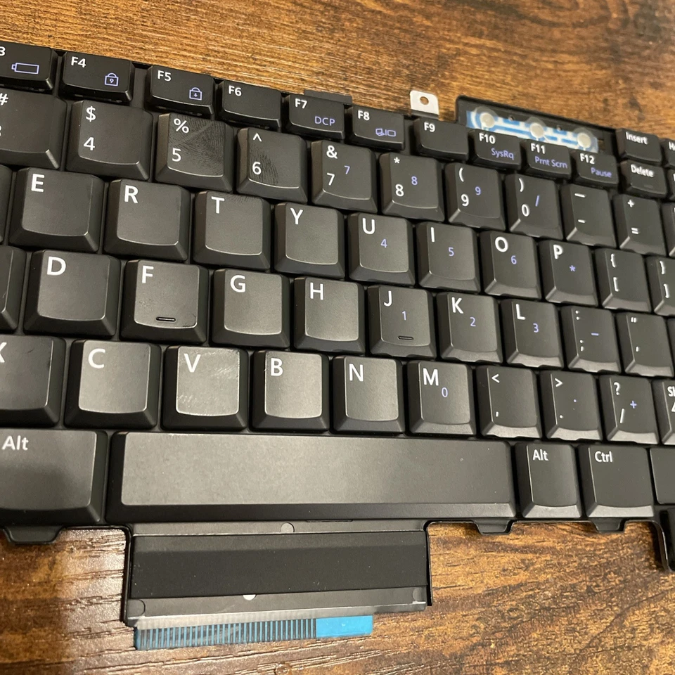 ✅Dell Latitude E5400 E5500 E6400 M2400 M4400 French Canadian USA Keyboard#️⃣0750 - Image 3 of 4