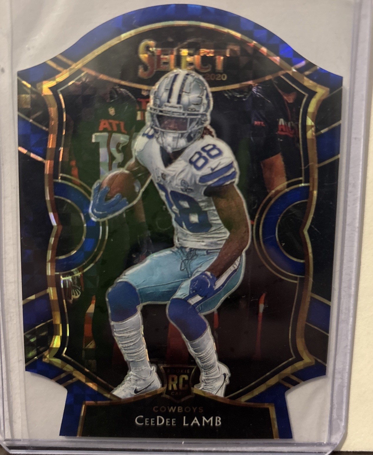 2020 Panini Select - Concourse CeeDee Lamb #57 Blue Prizm Die-Cut (RC)