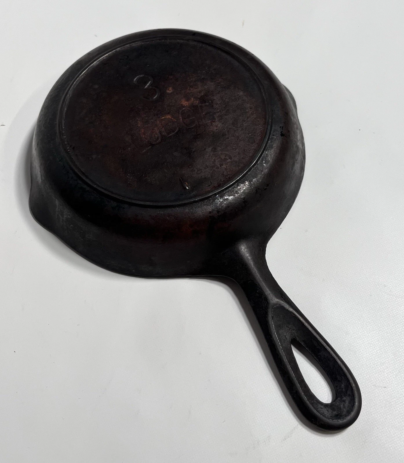 Early Vintage Lodge #3 Arc Logo Cast Iron Skillet *Sits Flat*