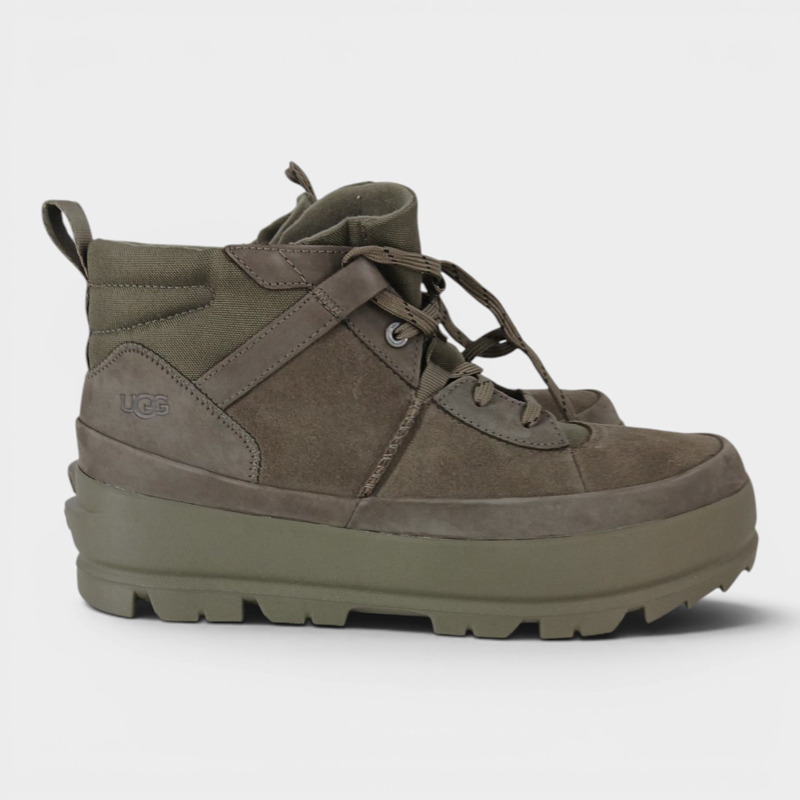 UGG Men's The UGG Lug Chukka Boots Size 10