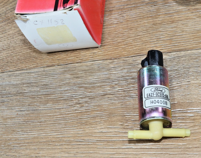 NOS Ford E4ZF-9C915-AA Vapor Canister Purge Valve CX1158 Ford 1984