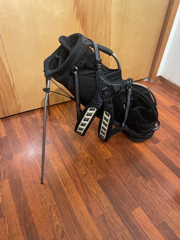 Nike Extreme Stand Golf Bag Black Strap 4 Way Divider - used