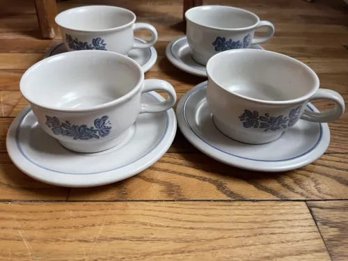 4 Pfaltzgraff Yorktowne Flat Coffee Cups/ Soup Mugs W/ Saucers 7-1. 4.25”x 2.5”