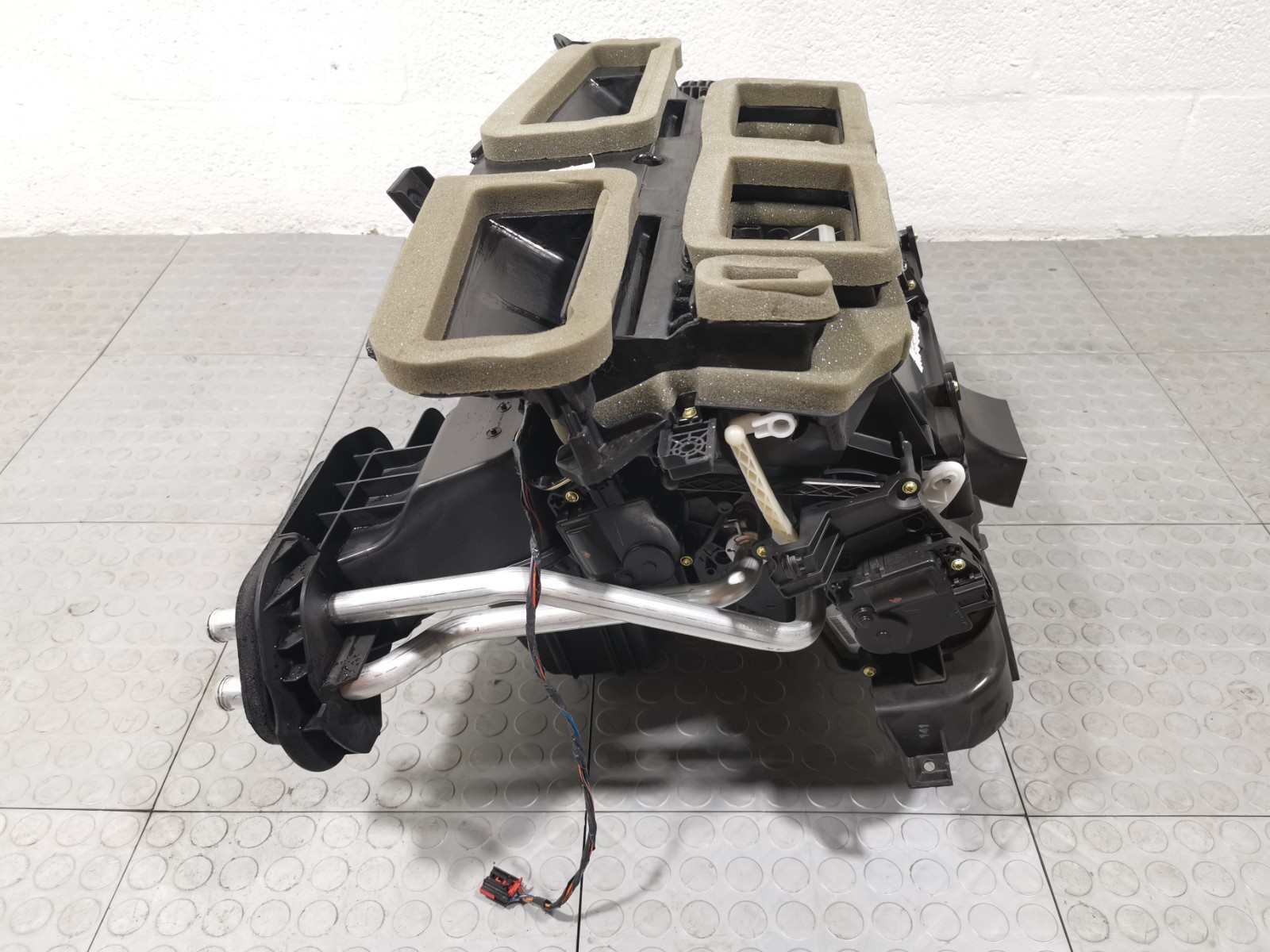 Maserati Ghibli 2016 RWD Auto 3.0 L HVAC A/C Climate Blower Motor Box 670009118