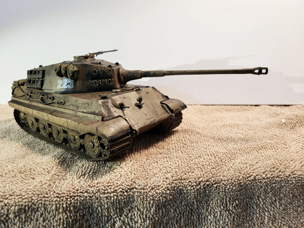 TAMIYA 35252 KING Tiger Tank - Ardennes Front 1:35 Scale Military Model Kit NEW EUR 45,81