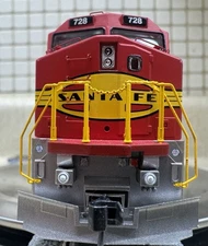 Athearn RTR Ho Scale BNSF  Dash 944CW  728