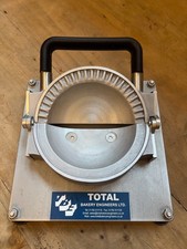 6 1/2 inch deep fill D-shape hand operated pasty machine / press / cutter