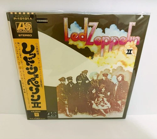 Led Zeppelin - II JAPAN LP w/ obi + MINT POSTER