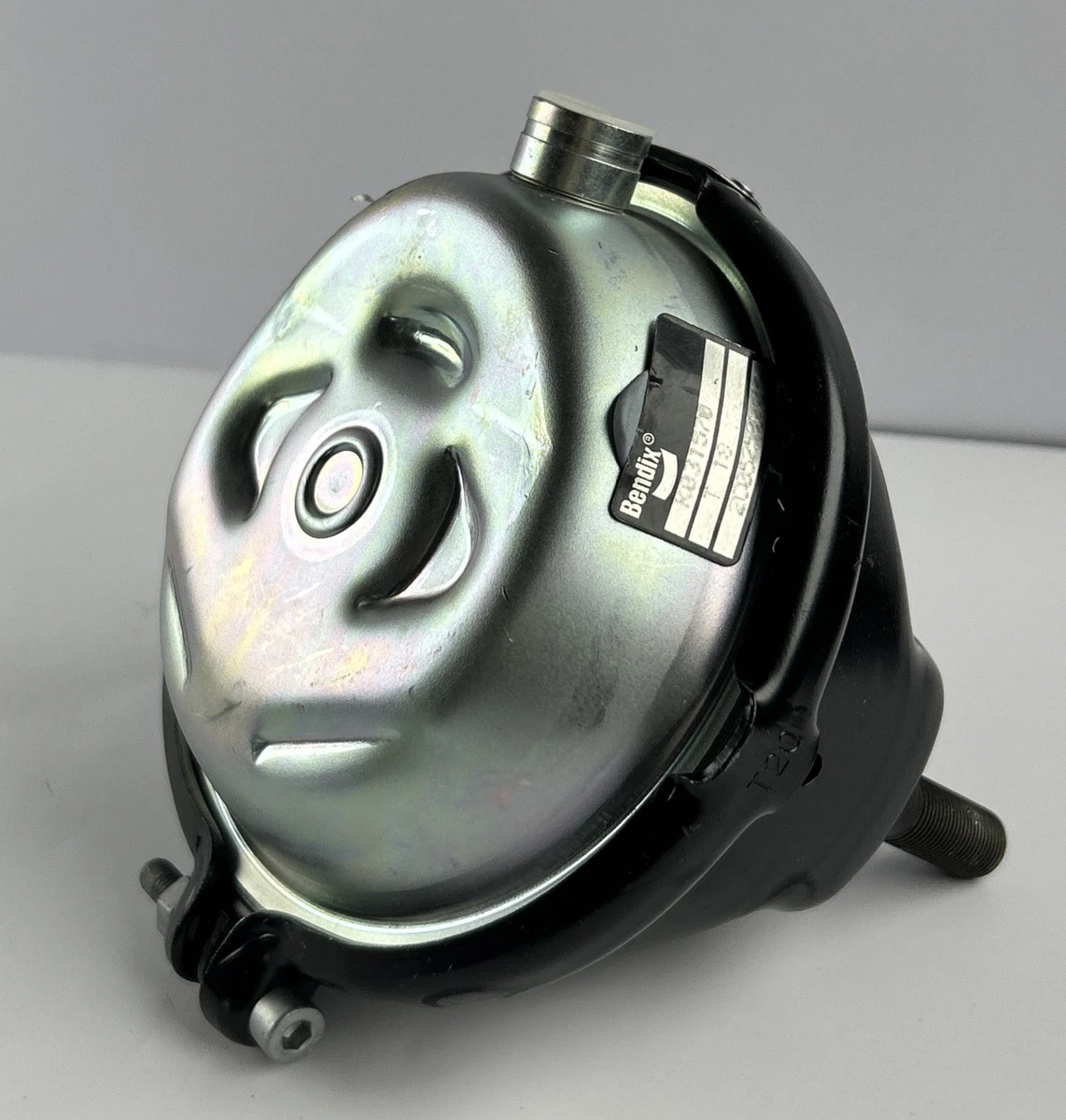 Bendix K031570 T18 Air Brake Chamber photo 7