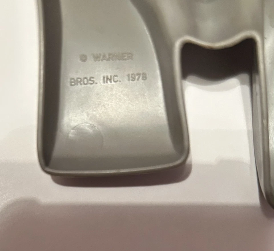 1976 Vintage Bugs Bunny "Chatter Chum" ¡Juguete de cuerda parlante! Foto 3 de 3