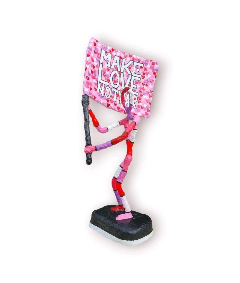 Make Love Not War Pop Art Skulptur mit Herzen Unikat moderne Kunst Deko - Bild 1 von 4
