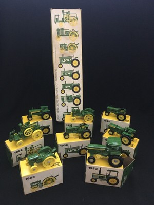 john deere miniature toy tractors