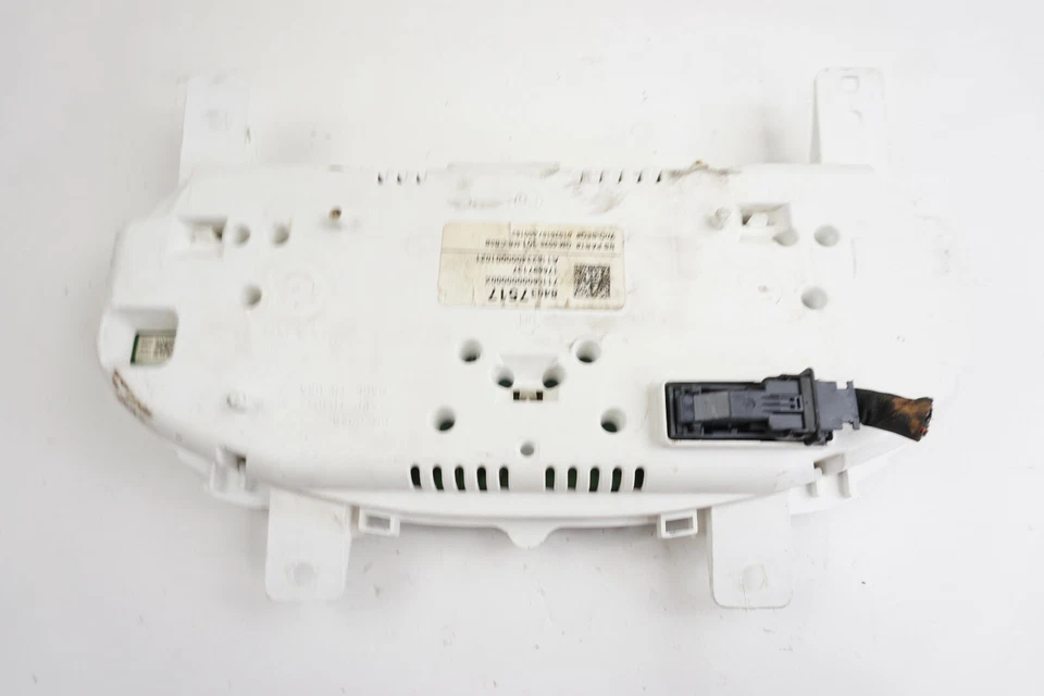 2017 2018 19 CHEVROLET IMPALA Speedometer Gauge Cluster OEM NO FRAME 63K MILES - Image 2 of 3