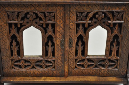 Antique Gothic Arts & Crafts Black Forest Walnut Carved Small Wall Curio Cabinet - Picture 6 of 12