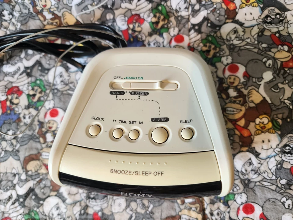 Reloj despertador Sony Dream Machine ICF-C112 blanco radio AM/FM *probado* Foto 4 de 4