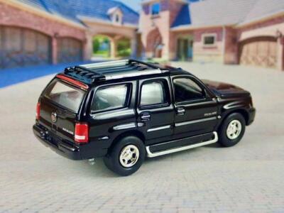 1/64エスカレード 1:64 Alloy diecast car model Cadillac Escalade ESV SUV 2023