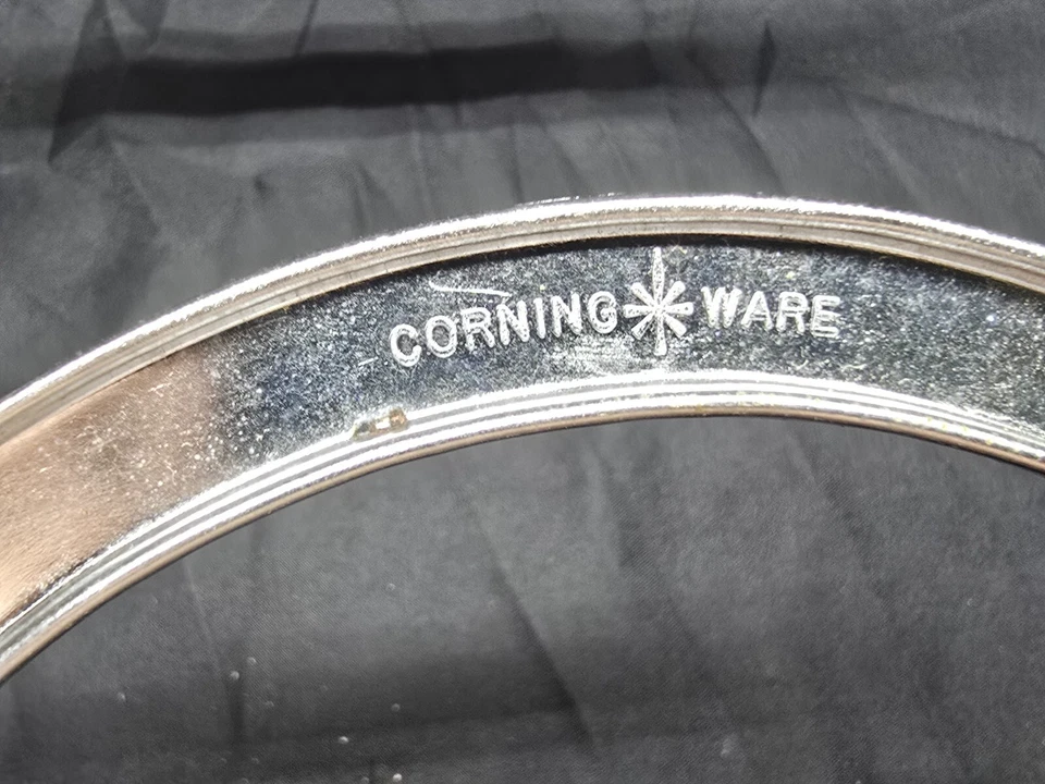 Vintage CORNING WARE P-11-M-1 Metal Trivet Serving Stand Casserole Holder - Image 4 of 4