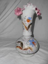 Hand painted ruffled edge  vase, unmarked