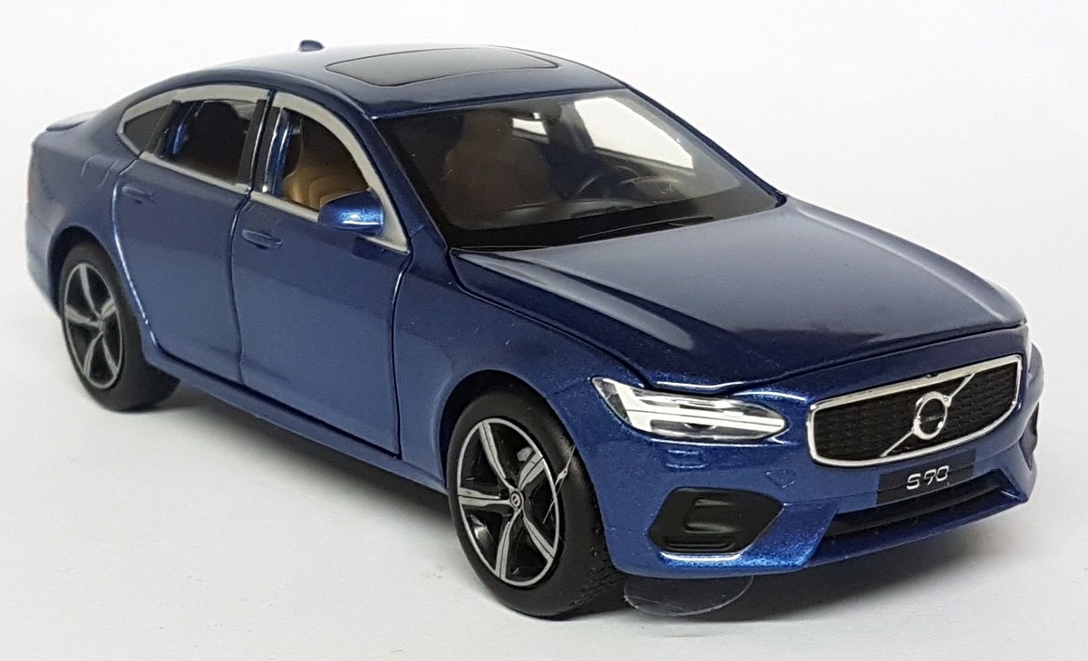 Tayumo 1/32 - Volvo S90 Bursting Blue Diecast model car
