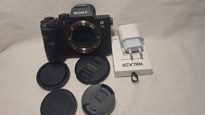 Sony Alpha A7 III 24.2MP Digitalkamera - Schwarz mit Sony FE 1.8/85