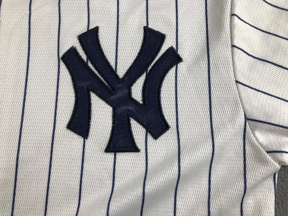 Camiseta deportiva juvenil Majestic Cool Base New York Yankees talla grande 14/16 blanca a rayas - Imagen 3 de 4