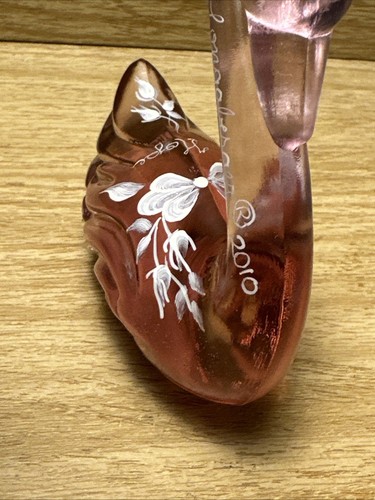 Fenton Longerberger Glass HOPE SWAN w White Ribbon 2010 Breast Cancer Rare - Picture 9 of 9
