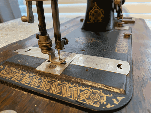 Early 1900's Antique Macy's hand crank sewing machine - Red Star very rare - Picture 10 of 22