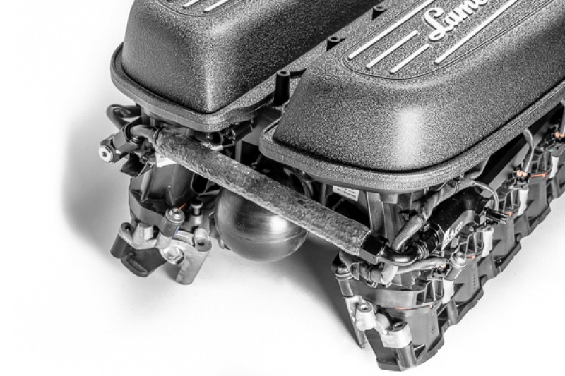 Radium Engineering Fuel Rail Plumbing Kit for Audi R8 & Lamborghini Huracan -