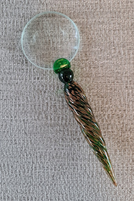 Two's Company - Va Bene, Murano 6.5'' X 2''  Green/Adventurine, Glass Magnifier