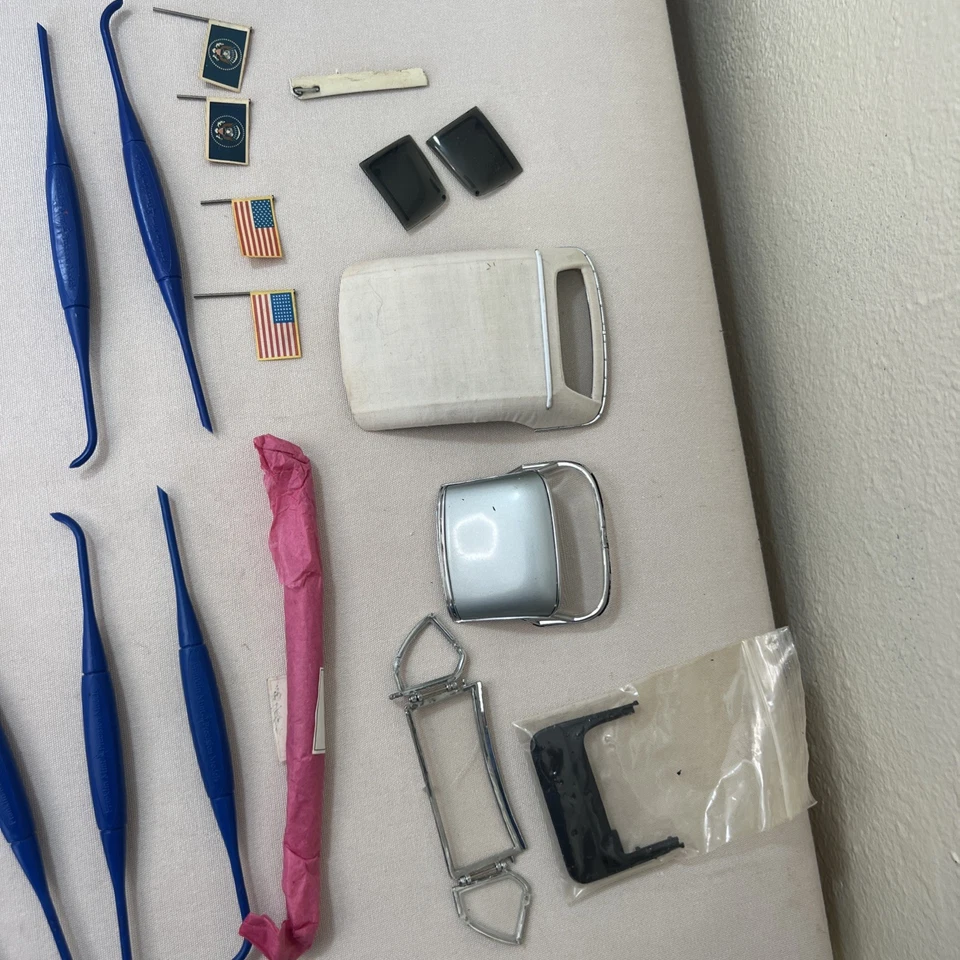 Piezas de repuesto y guantes Danbury Mint Franklin Mint Tools Foto 2 de 4