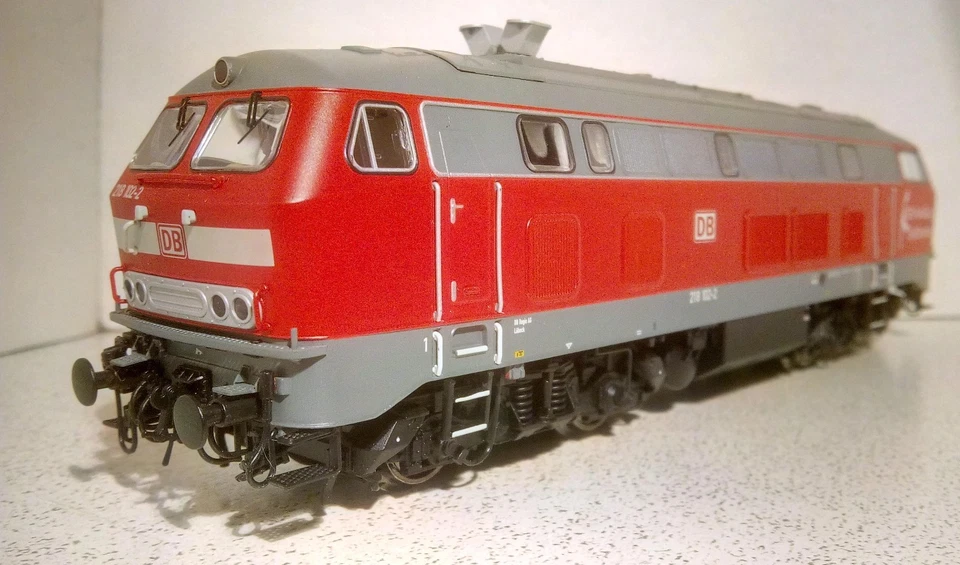 ESU-H0-Diesellok 218 102-2 „Sylt-Shuttle“ verkehrsrot digital Sound AC/DC EVP - Bild 3 von 4