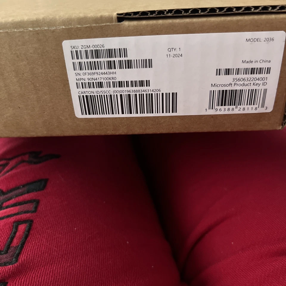 Microsoft Surface Laptop Copilot+PC 13.8 Touchscreen Snapdragon XPlus Process x1 - Image 3 of 3