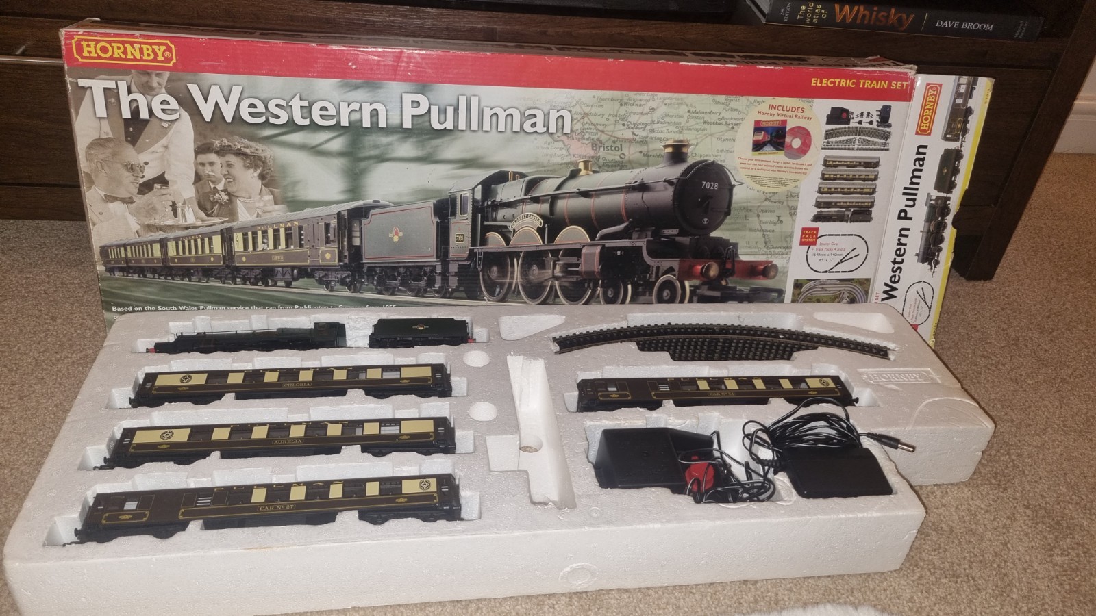 Coffret Train Hornby O Série M1 – Locomotive Tender 2528 + Voiture Pullman