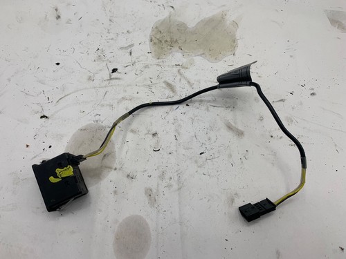 AUX in-socket connector