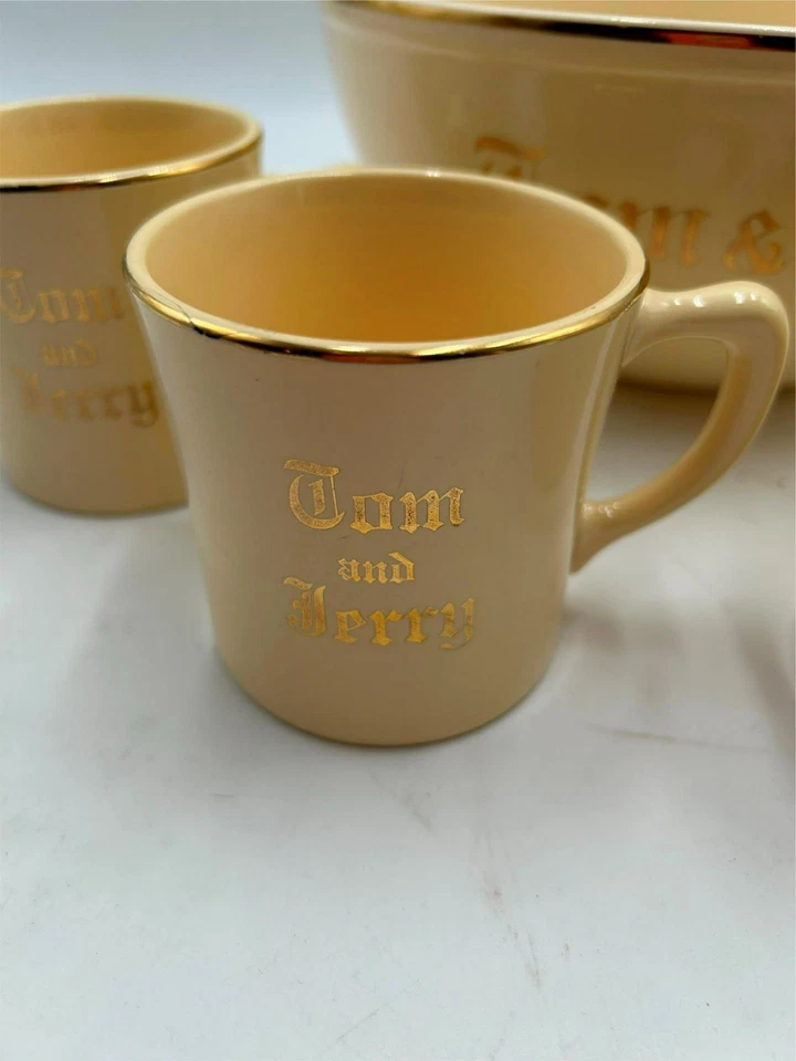 5 PIEZAS HOMER LAUGHLIN TOM & JERRY HLCTOJ TAZÓN Y 4 TAZAS HECHAS EN EE. UU. EN MUY BUENA CONDICIÓN Foto 2 de 4