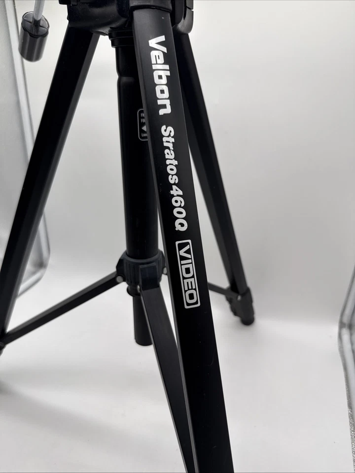 VIDEO Velbon Stratos460Q - Funciona muy bien y listo para uso inmediato - Resistente Foto 2 de 4