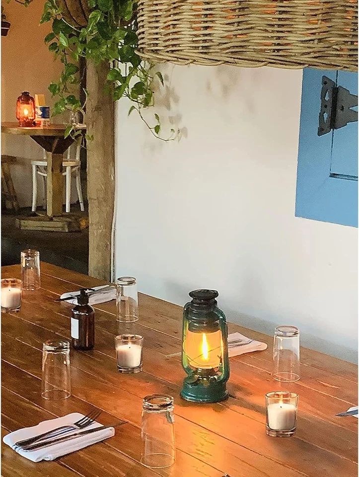 Paquete de 20 velas votivas marfil sin perfume en soportes de vidrio transparente cera vertida a mano Foto 2 de 4