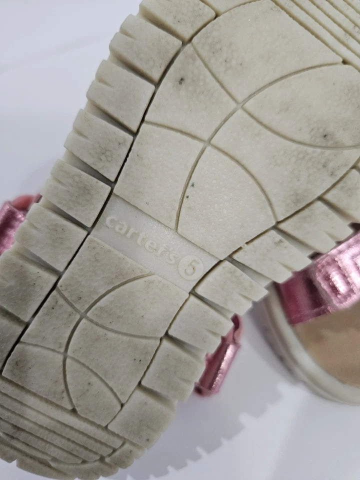 5码蹒跚学步的卡特女孩粉色凉鞋 — 第 4/4 张图片