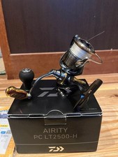 DAIWA AIRITY PC Spinning Reel Full LT2500-H w/ Box Fishing Reel