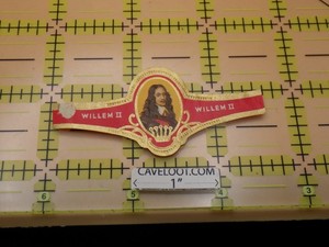 Vintage Willem II Cigar Band Tobacciana Collectible Netherlands King Embossed