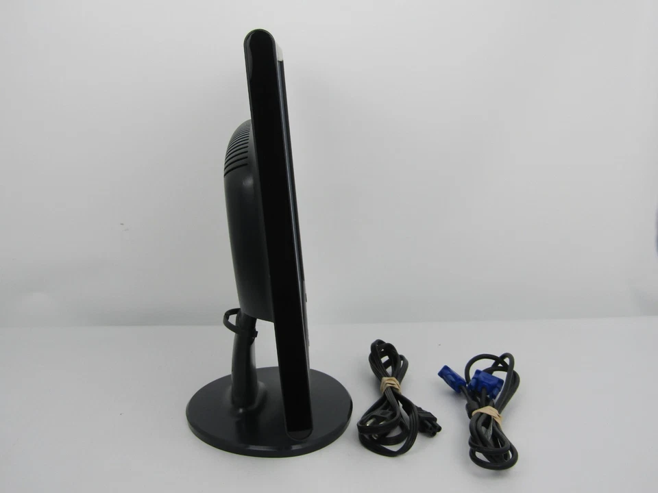 Gateway TFT1780PS+ 17" Monitor  - Image 4 of 4