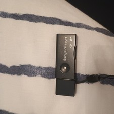 SONY ERICSSON CCR-60 USB M2 CARD READER black with 1gb M2 card sandisk