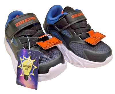Geers LIGHT UP SNEAKERS Black with Blue~ Boys  SIZE 5  BRAND NEW W/TAGS~3 avail.
