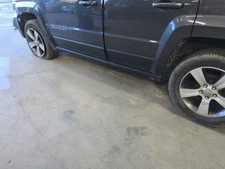 Driver Side PATRIOT   2017 Rocker Panel Moulding 671541