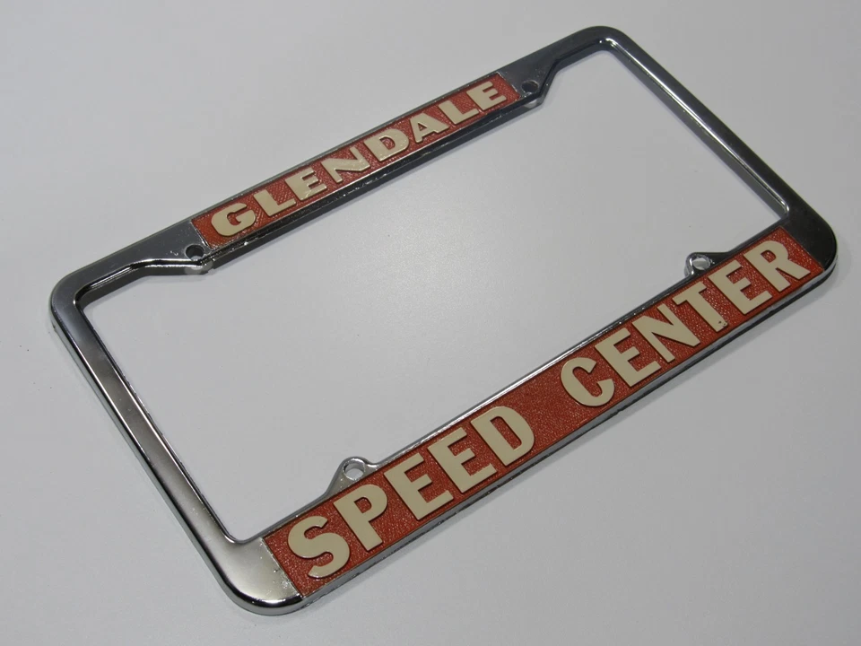 超罕见 NOS Glendale Speed Center CA 金属车牌车架标签夹 — 第 2/4 张图片