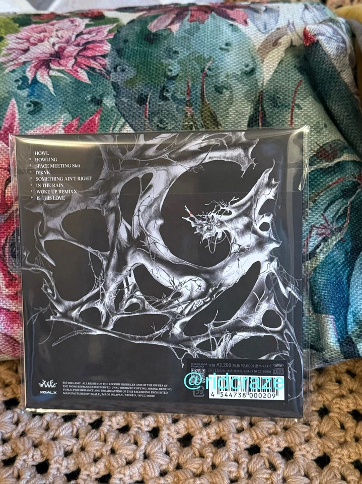 XG 2nd Mini Album AWE (08.11.2024) - Regular Version, no photocard Foto 2 de 2