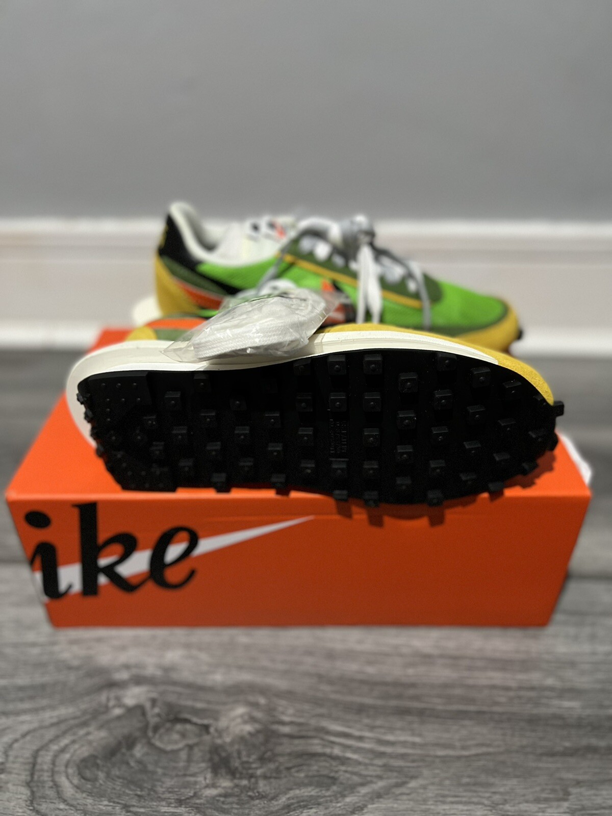 SACAI X NIKE Taglia UK 5.5 Nike LDWaffle x Sacai Green Gusto 2019