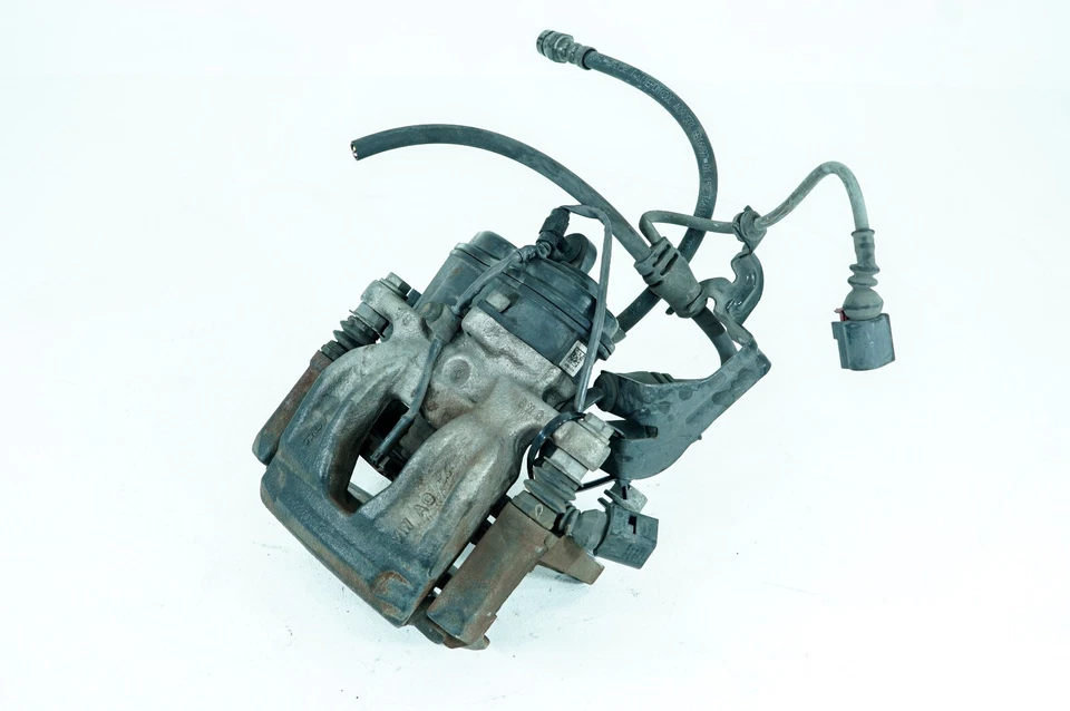 Pinza de freno y actuador trasero derecho pasajero Audi A4 Premium 17-19 OEM 5107 Foto 4 de 4