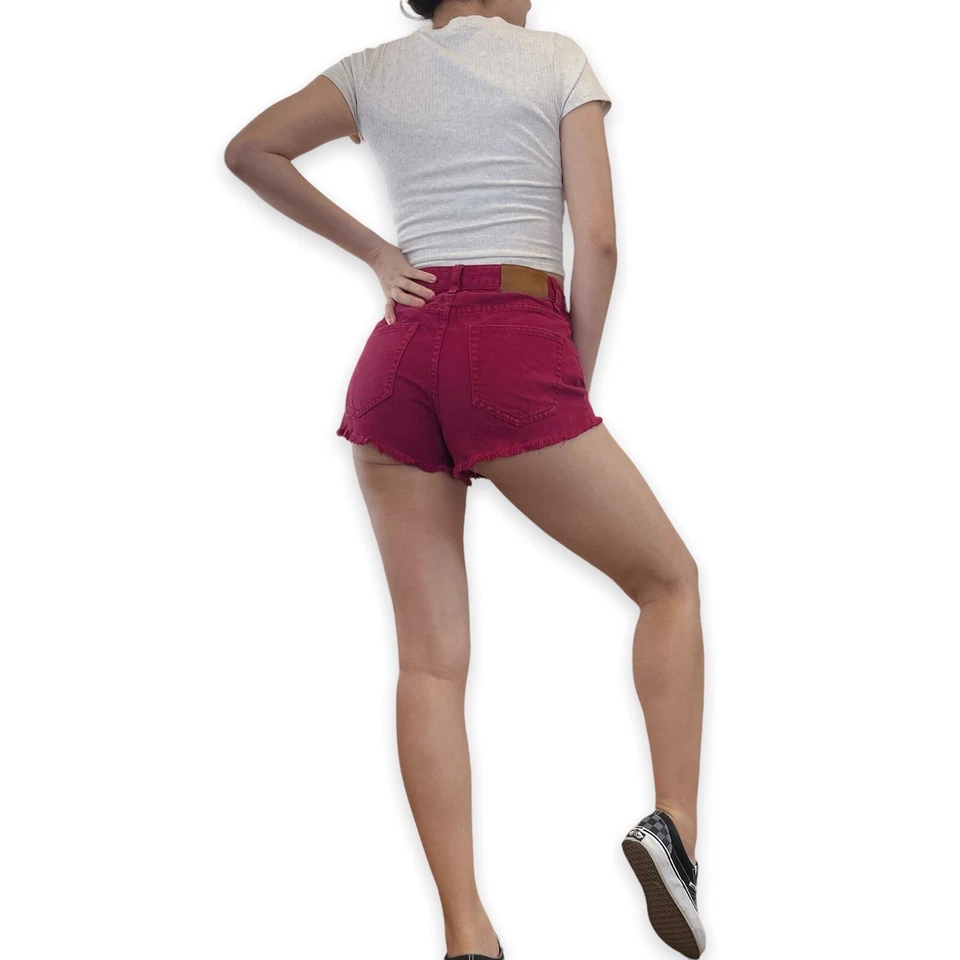 Pantalones Cortos de Denim Billabong Rojo Ladrillo Alto Dobladillo Crudo Talla 26 Foto 4 de 4