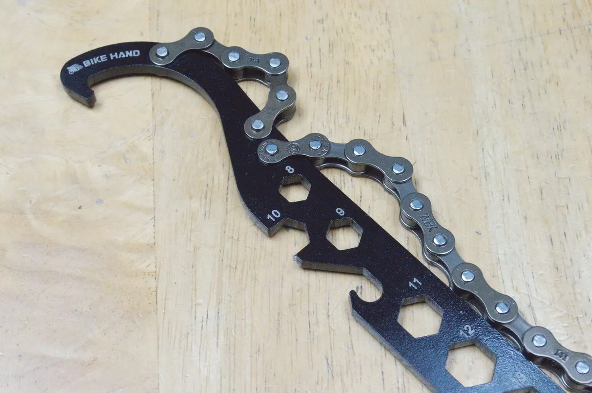 Chain whip and lockring tool new arrivals